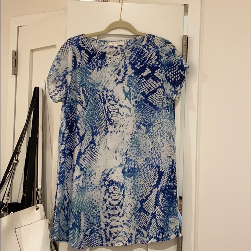 Oliviaceous dress